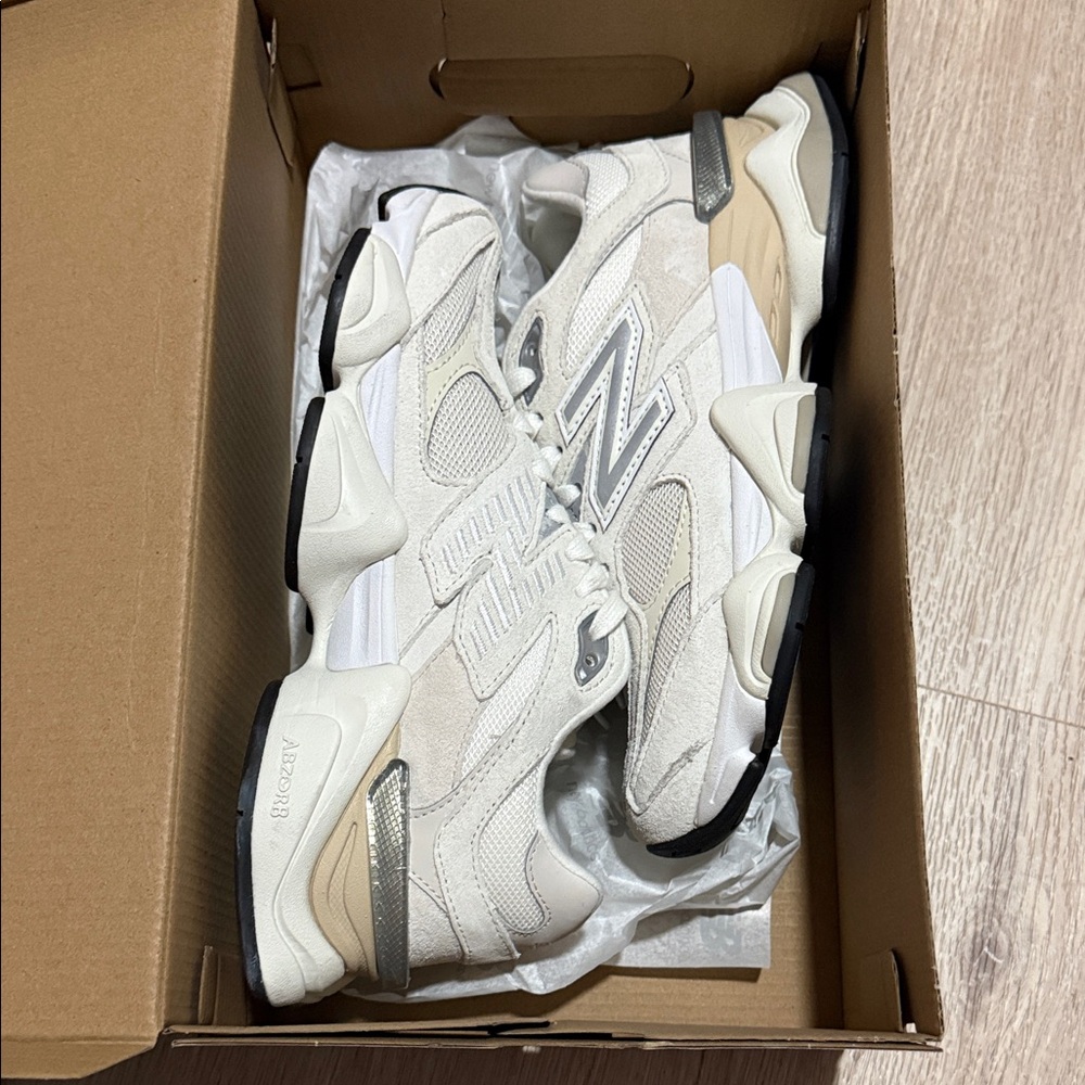 New Balance 9060 Women’s Cream and White Chunky Retro Runner